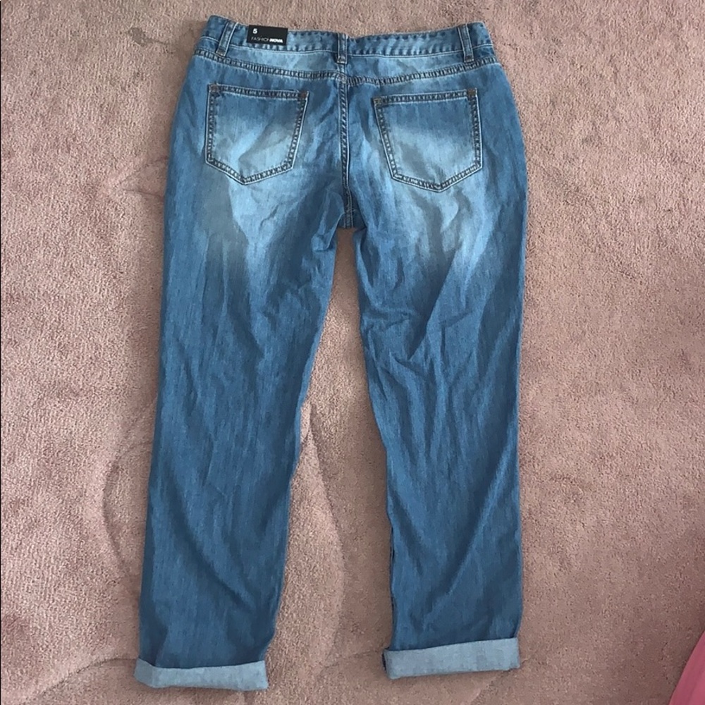 “To The Bitter End Distressed Jeans” FASHIONNOVA - Picture 2 of 2